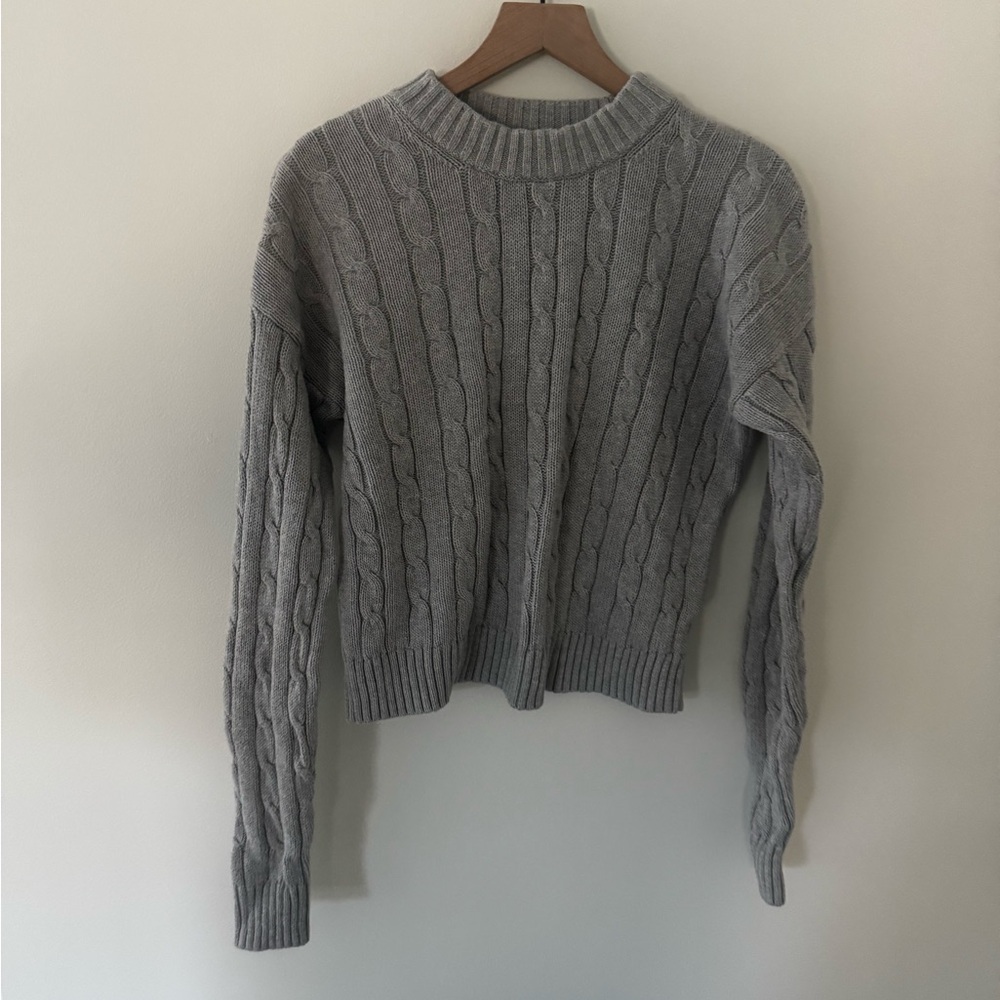 GAP Women's Gray Cable Knit Sweater, 100% cotton